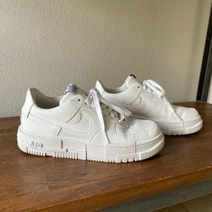 Nike Women's Air Force 1 Pixel White 7.5